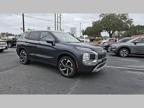 Used 2024 Mitsubishi Outlander SE image 36