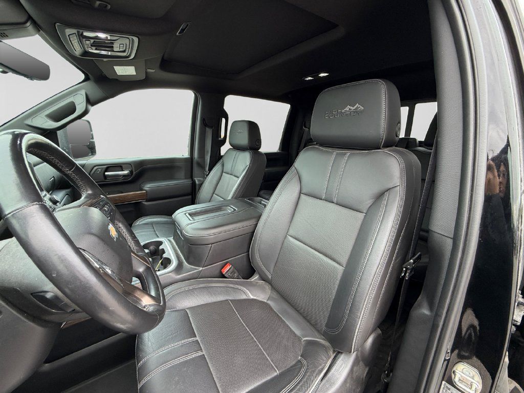 Used 2020 Chevrolet Silverado 3500 High Country w/ Technology Package AWD/4WD image 21