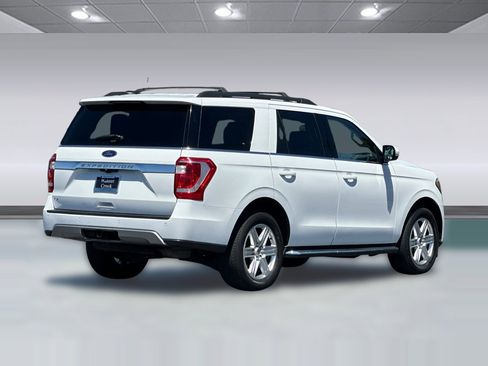 Used 2019 Ford Expedition XLT w/ Equipment Group 202A RWD image 8