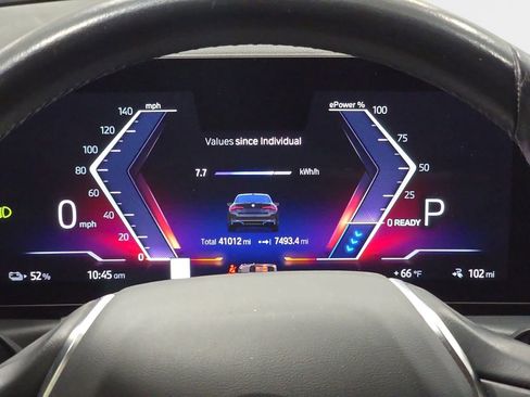 Used 2023 BMW i4 eDrive35 image 16