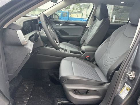 New 2026 Volkswagen Tiguan SE AWD/4WD image 9