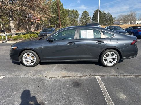 Certified 2025 Honda Accord LX image 6