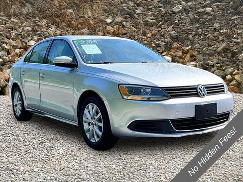 Used 2013 Volkswagen Jetta SE FWD image 10