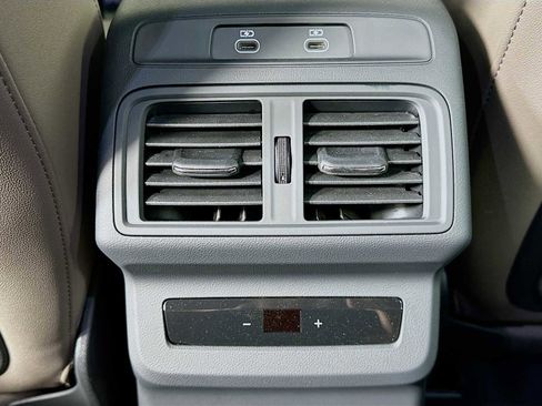 New 2025 Audi Q5 Premium Plus image 24