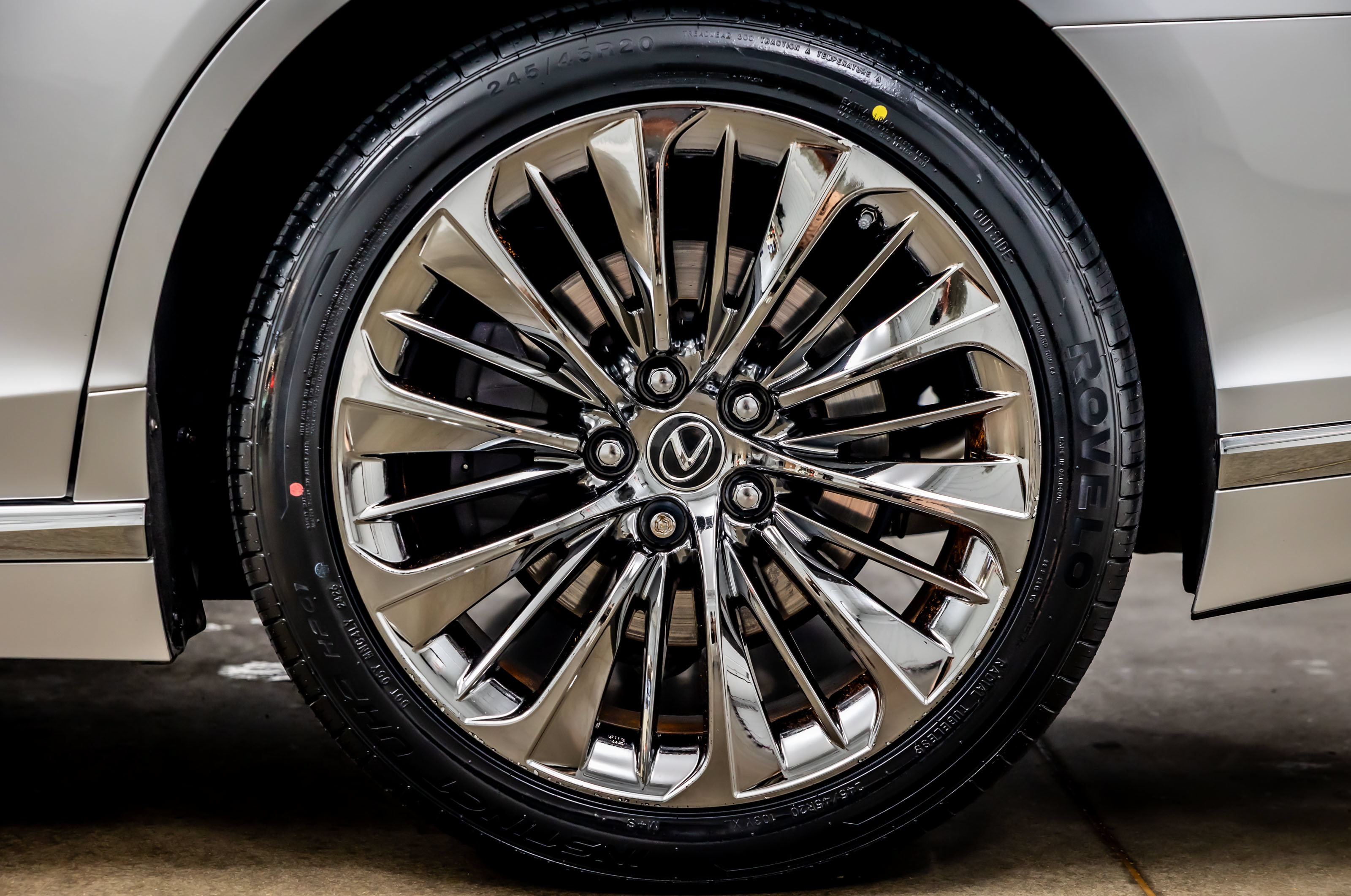 Used 2018 Lexus LS 500 AWD w/ Interior Upgrade Package image 37