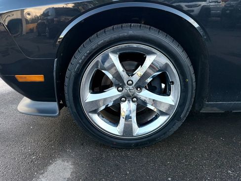 Used 2012 Dodge Challenger R/T Plus RWD image 31