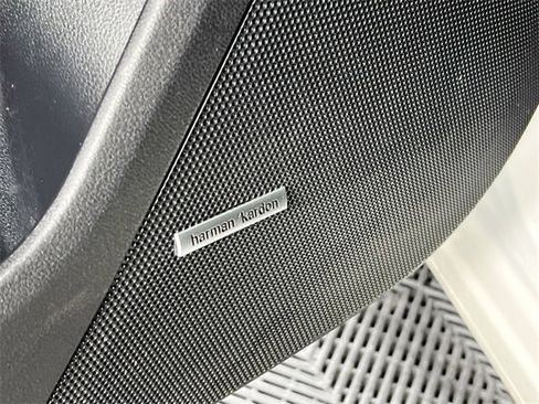 Used 2023 Subaru Impreza 2.0i Limited image 18