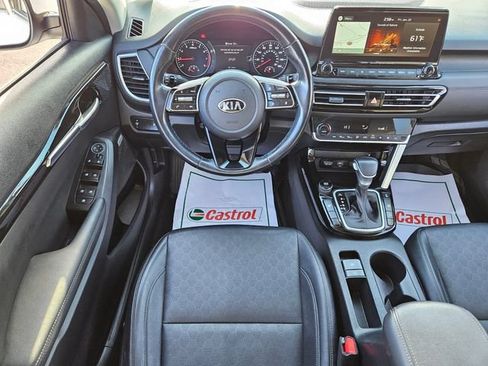 Used 2021 Kia Seltos SX w/ SX Sunroof Package AWD/4WD image 13