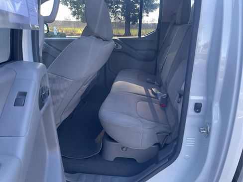 Used 2019 Nissan Frontier SV w/ Value Truck Package image 37