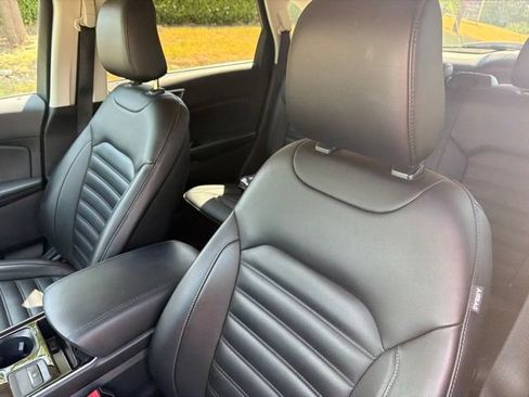 Used 2020 Ford Edge SEL w/ Convenience Package AWD/4WD image 11