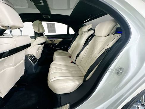 Used 2015 Mercedes-Benz S 550 Sedan image 25