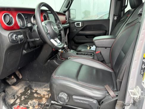 Used 2020 Jeep Wrangler Unlimited Rubicon AWD/4WD image 13