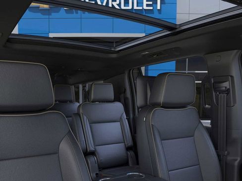 New 2026 Chevrolet Suburban Premier image 24