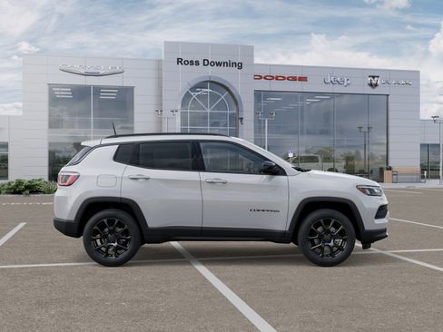 New 2026 Jeep Compass Latitude image 21