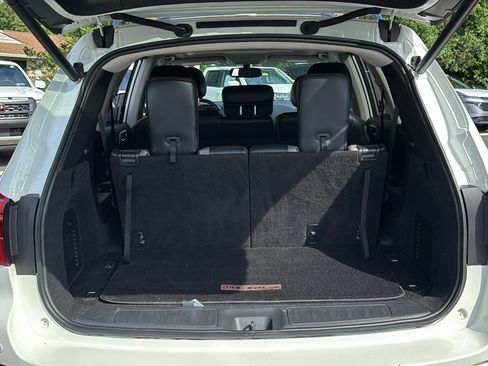 Used 2020 Nissan Pathfinder SL AWD/4WD image 25