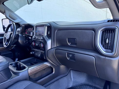 Used 2022 Chevrolet Silverado 1500 LT Trail Boss w/ Bed Protection Package image 16