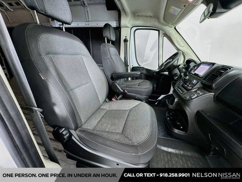 Used 2022 RAM ProMaster 2500 w/ Driver Convenience Group FWD image 25