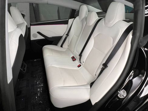 Used 2025 Tesla Model 3 Long Range image 17