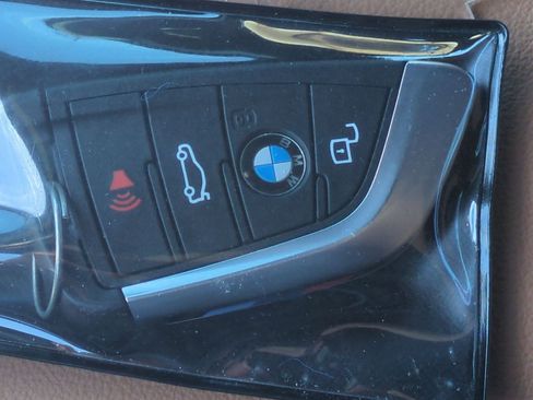 Used 2026 BMW 330i Sedan w/ M Sport Package RWD image 36