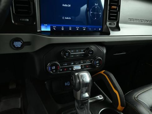 Used 2021 Ford Bronco Badlands AWD/4WD image 13