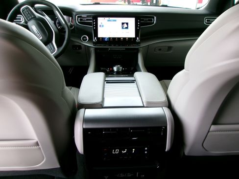 New 2026 Jeep Grand Wagoneer Limited AWD/4WD image 14