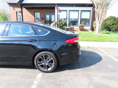 Used 2018 Ford Fusion S w/ Equipment Group 101A image 4