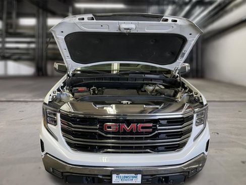 Used 2024 GMC Sierra 1500 SLT w/ SLT Convenience Package AWD/4WD image 36