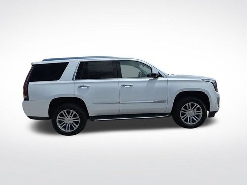 Used 2017 Cadillac Escalade 2WD image 7