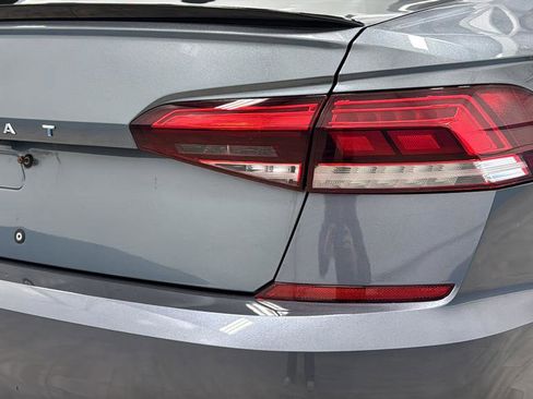 Used 2020 Volkswagen Passat 2.0T R-Line image 36