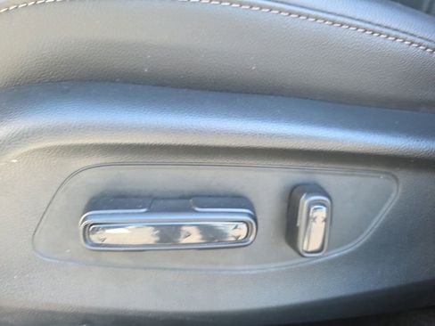 Certified 2025 Honda HR-V EX-L image 11