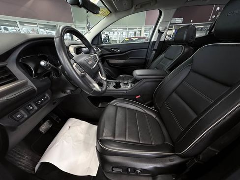 Used 2023 GMC Acadia Denali w/ Denali Ultimate Package image 15