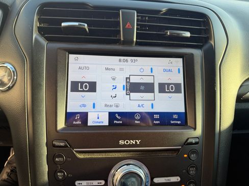 Used 2020 Ford Fusion Titanium FWD image 25