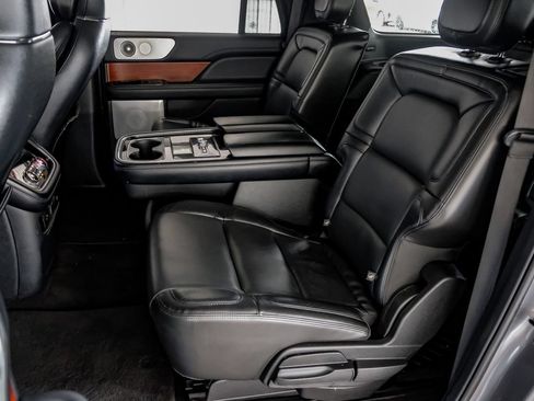 Used 2021 Lincoln Navigator L Reserve w/ Luxury Package AWD/4WD image 39