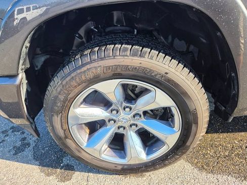 Used 2019 RAM 1500 Limited AWD/4WD image 28