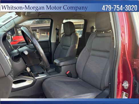 Used 2022 Nissan Frontier SV image 9