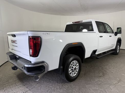 Used 2024 GMC Sierra 2500 Pro AWD/4WD image 9