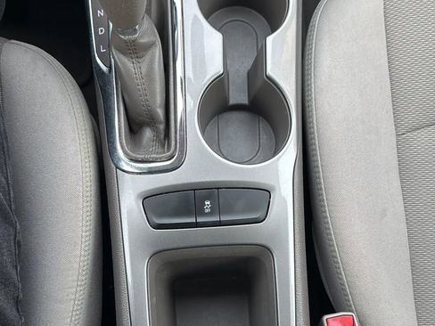 Used 2017 Chevrolet Cruze LT image 20