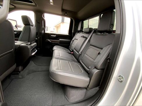 Used 2022 GMC Sierra 3500 Denali image 19