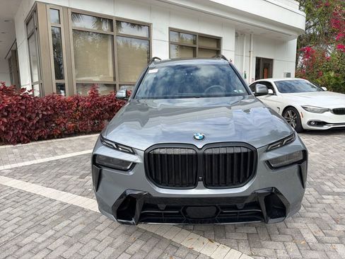 Certified 2023 BMW X7 xDrive40i w/ Executive Package image 20