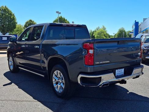 Used 2022 Chevrolet Silverado 1500 LTZ w/ LTZ Premium Package AWD/4WD image 7