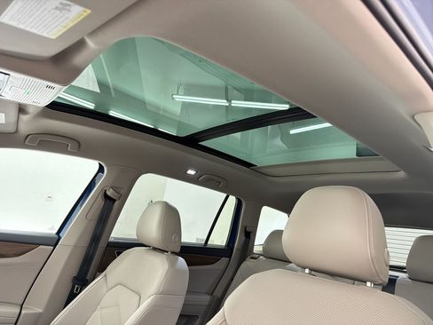 Used 2026 Volkswagen Atlas SE w/ Panoramic Sunroof Package FWD image 15