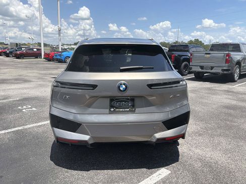 Certified 2025 BMW iX xDrive50 AWD/4WD image 5