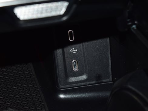 New 2026 Mercedes-Benz GLC 300 4MATIC image 12