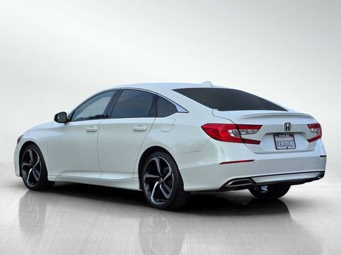 Used 2018 Honda Accord Sport image 6