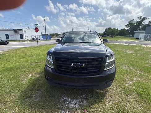 Used 2018 Chevrolet Tahoe Premier w/ RST 6.2L Performance Edition RWD image 2