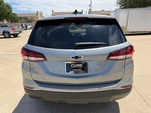 Used 2023 Chevrolet Equinox LS w/ LS Convenience Package FWD image 7