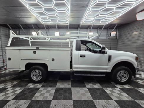 Used 2022 Ford F350 XL w/ Power Equipment Group AWD/4WD image 9