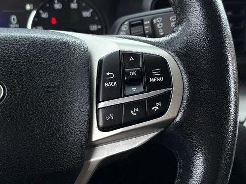 Certified 2021 Ford Explorer XLT image 17