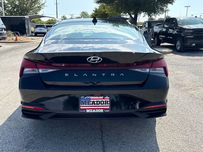 Used 2023 Hyundai Elantra SEL w/ Convenience Package
