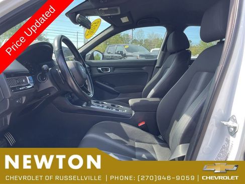 Used 2023 Honda Civic Sport image 4